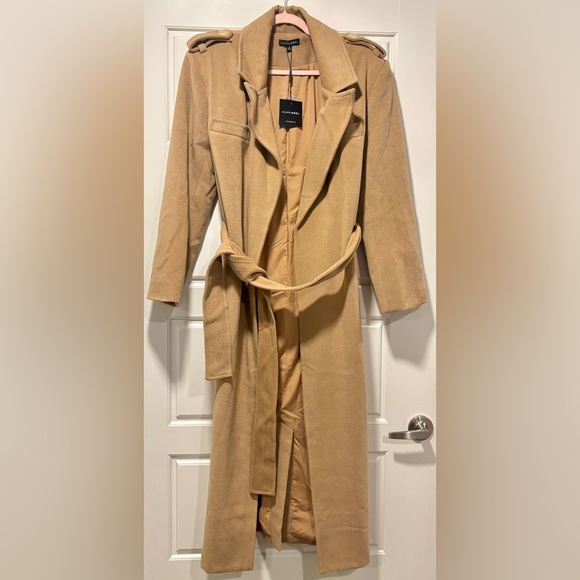 NWT • JLUXLABEL • CAMEL SAVANNAH BELTED WOVEN COAT • SMALL • SHOULDER PADS - Picture 4 of 5